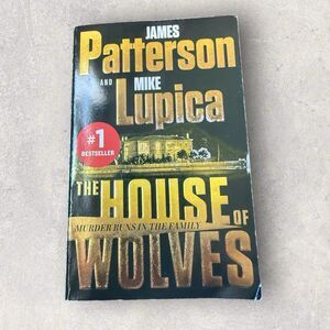 James Patterson/Mike Lupica-The House of Wolves-